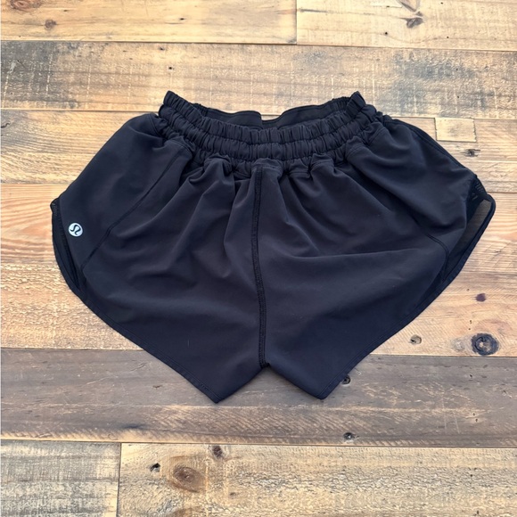 Lululemon hotty hot shorts, low rise, size 2 - Picture 2 of 2